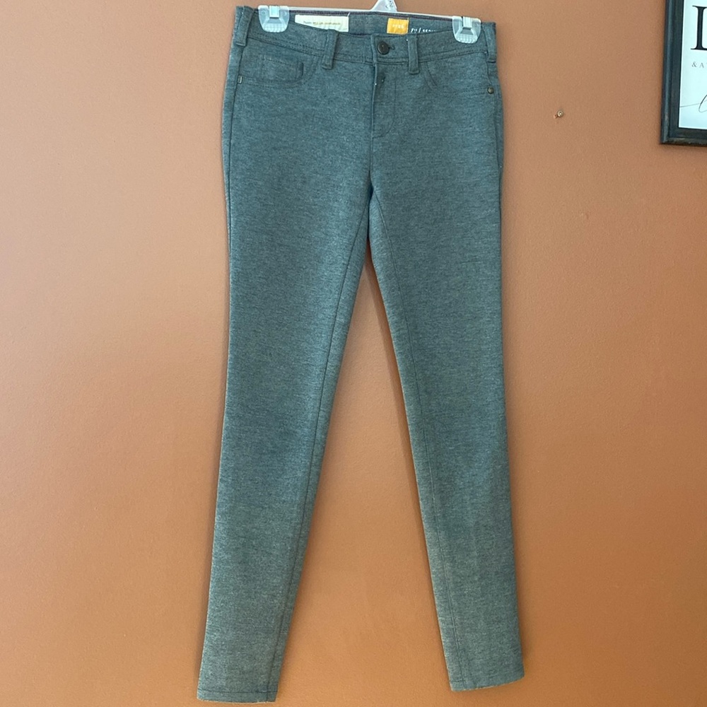 Pilcro and the letterpress ladies gray tights in size 26/small.